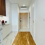 Global View 22th Floor Premium By Bookinghost Апартаменты *