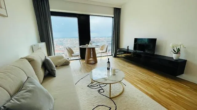 Global View 22th Floor Premium By Bookinghost *